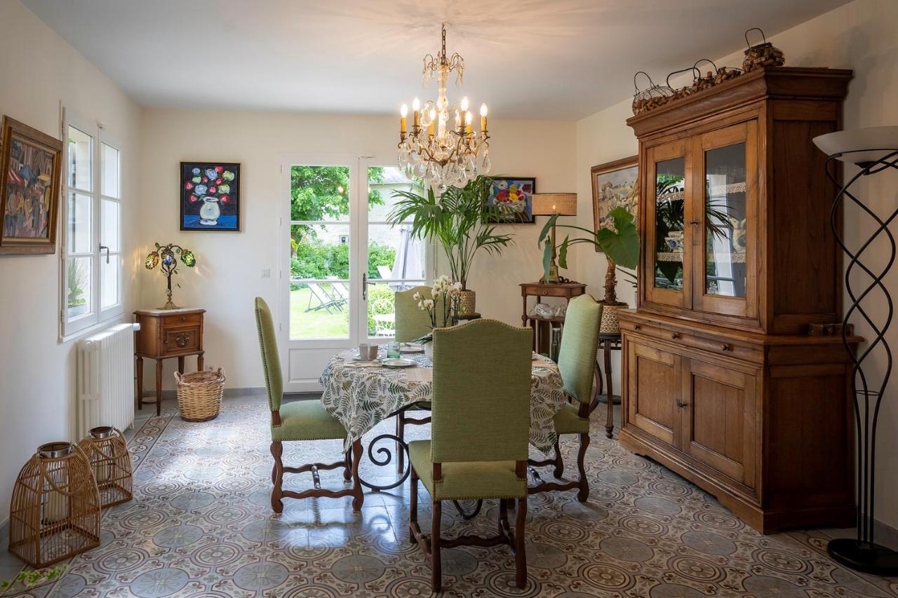 Le Petit Matin Bed & Breakfast บาเยอ ภายนอก รูปภาพ