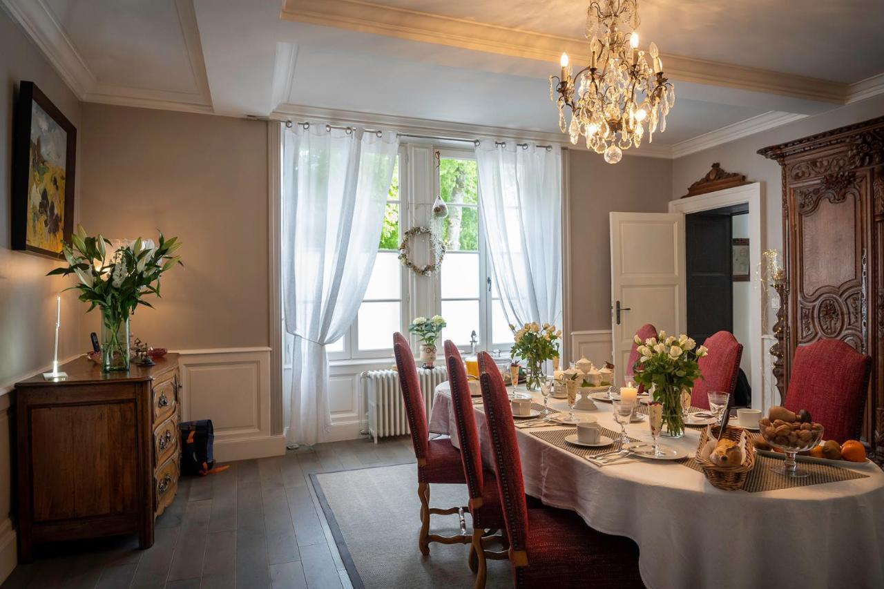 Le Petit Matin Bed & Breakfast บาเยอ ภายนอก รูปภาพ
