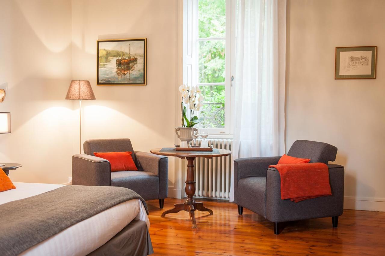 Le Petit Matin Bed & Breakfast บาเยอ ภายนอก รูปภาพ