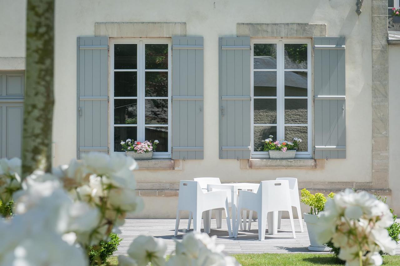 Le Petit Matin Bed & Breakfast บาเยอ ภายนอก รูปภาพ